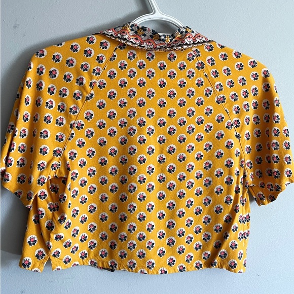 UO cropped button down shirt - Picture 3 of 9